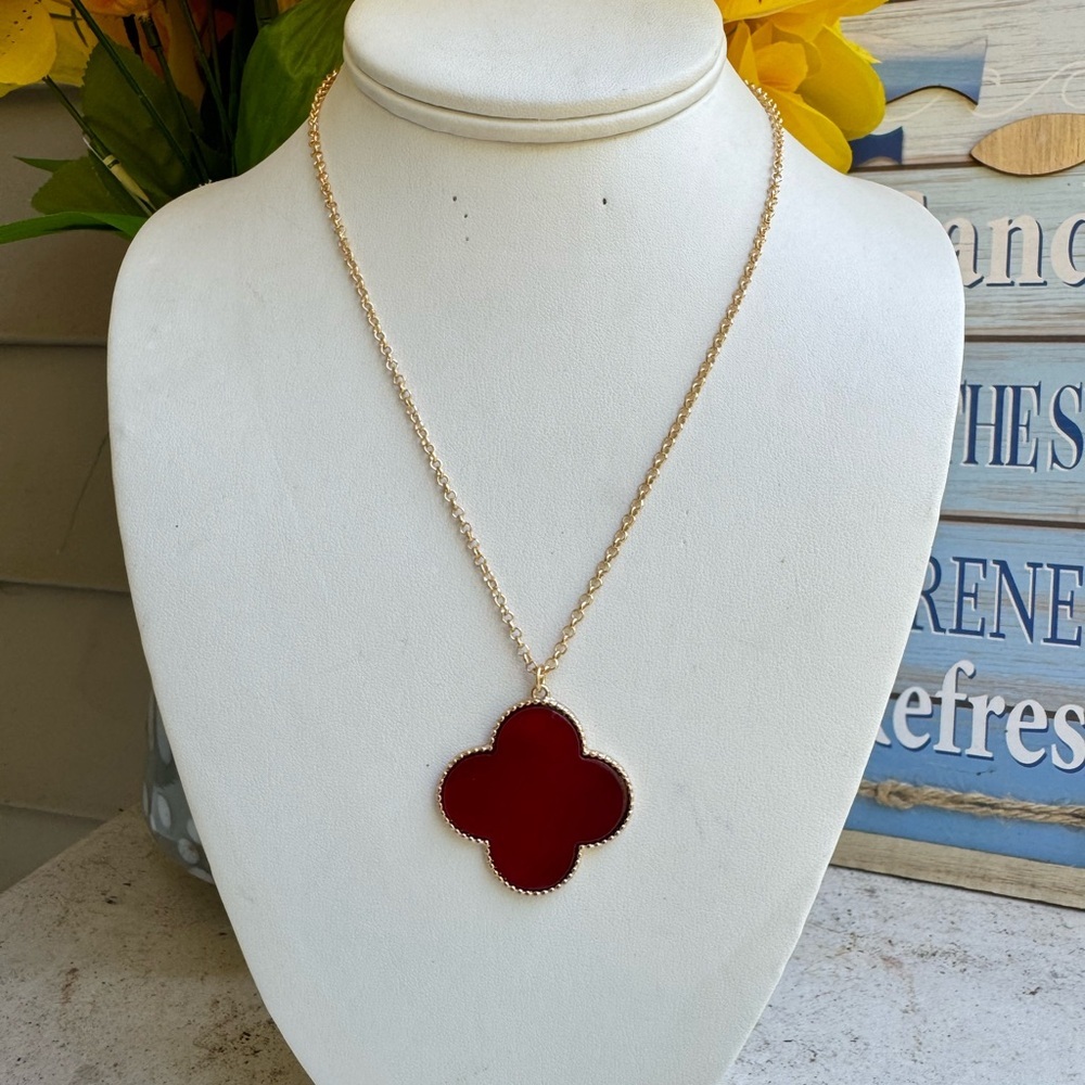 Round Traditional String Necklace - image 2